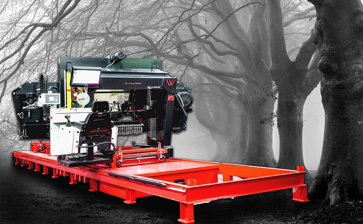 Wravor WRC 1150 AC bandsaw on red rails with its operator station